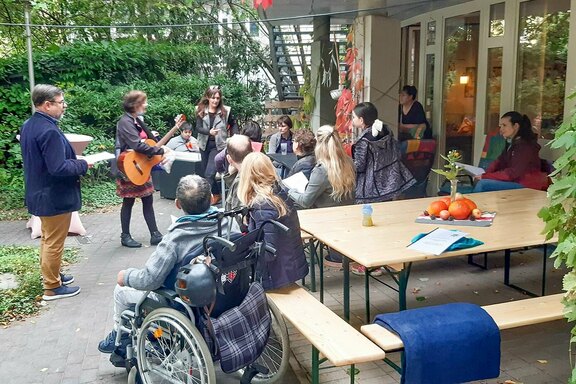 Norbert Rodermond (li.) blickte auf 20 Jahre Einrichtungsgeschichte zurück