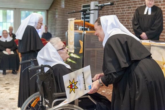 Sr. Irmgard und Sr. Christine  