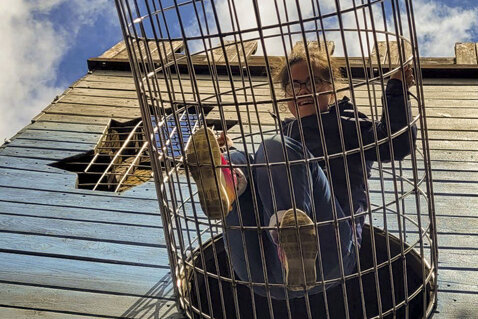 Fröhliche Teilnehmende beim Ausflug nach Hannover