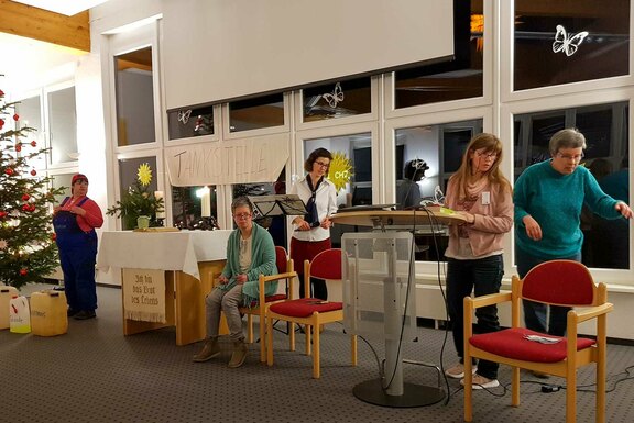Auch das Anspiel von Bewohnerinnen der Einrichtung Heiligengrabe passte thematisch zur Jahreslosung