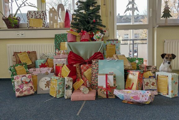 aufgebaute Geschenke