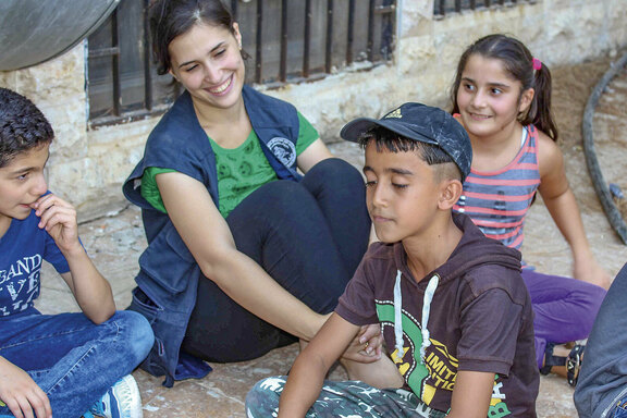 ... die aufgrund traumatischer Erlebnisse von Krieg und Gewalt belastet waren.