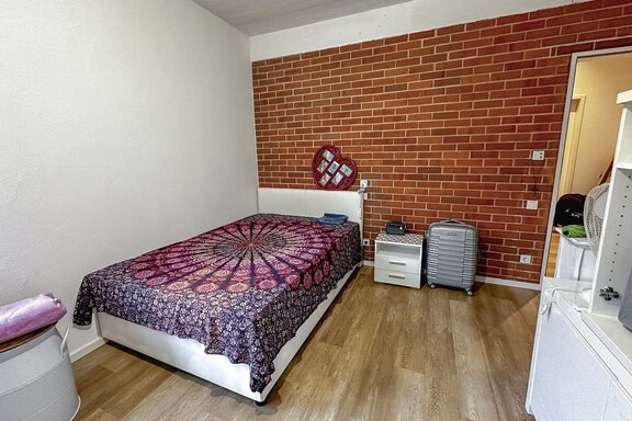 Die Zimmer können individuell eingerichtet werden