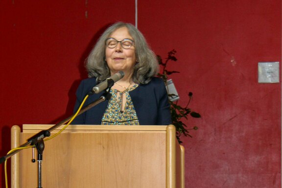 Dekanin Sabine Waldmann während ihres Grußworts