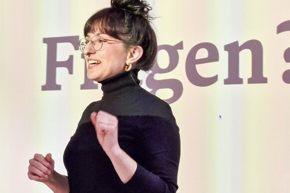 Referentin Dr. Lena Marbacher