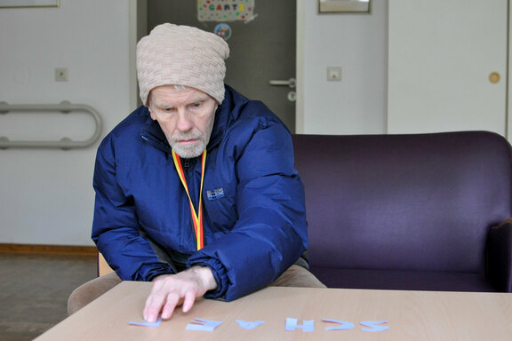 ... die dann zu einem Wort zusammengefügt werden sollten