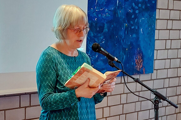 Die Autorin Lydia Betz-Michels las aus „Freliczka. Eva von Tiele-Winckler“