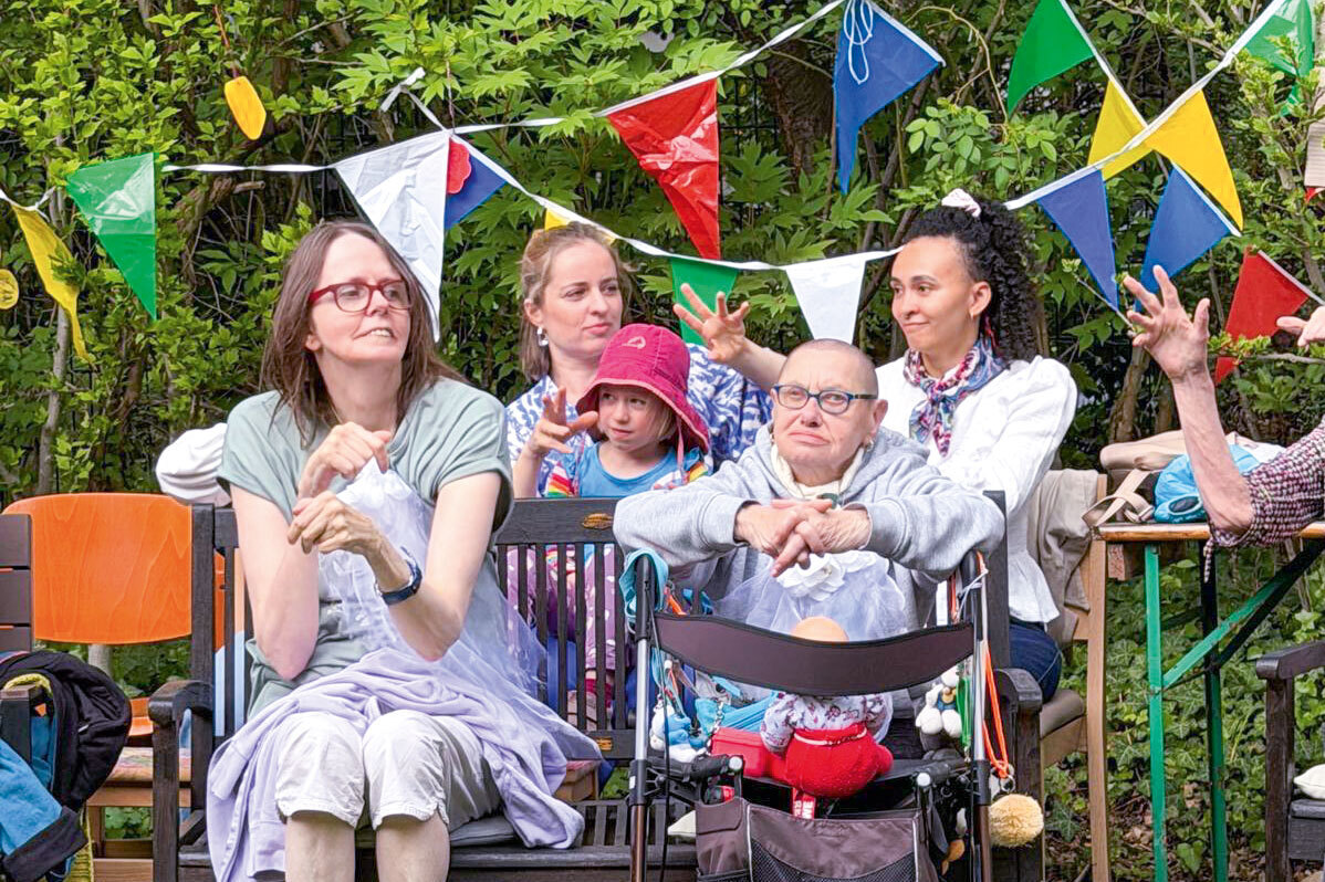 Das Gartenfest war von Musik und Gemeinschaft erfüllt Das Gartenfest war von Musik und Gemeinschaft erfüllt