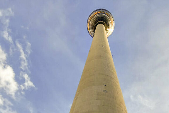 Impressionen von der Stadtbesichtigung – der Fernsehturm Impressionen von der Stadtbesichtigung – der Fernsehturm