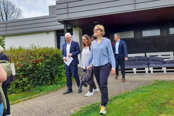 Gemeinsamer Rundgang über das Cappelrain-Gelände Gemeinsamer Rundgang über das Cappelrain-Gelände