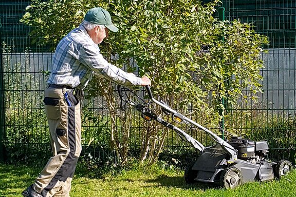 15 Jahre lang sorgte unser Gärtner für eine grüne Oase