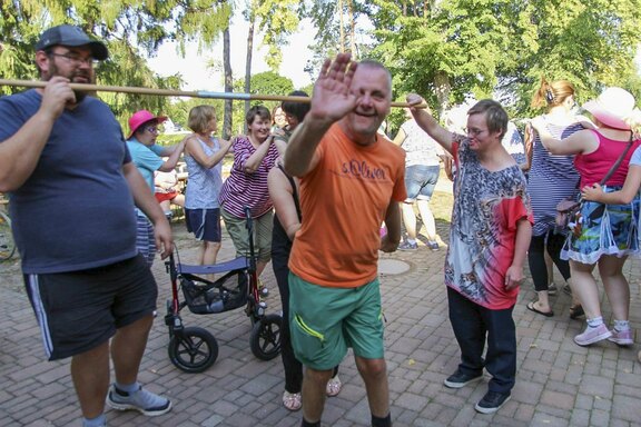 Polonaise zur Musik von DJ Silvio