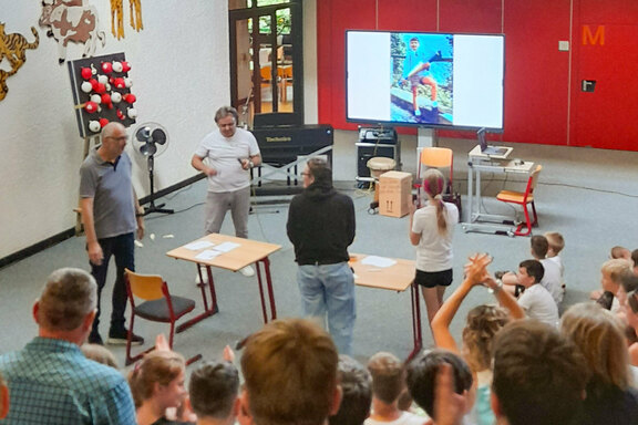 Darbietung in der Aula