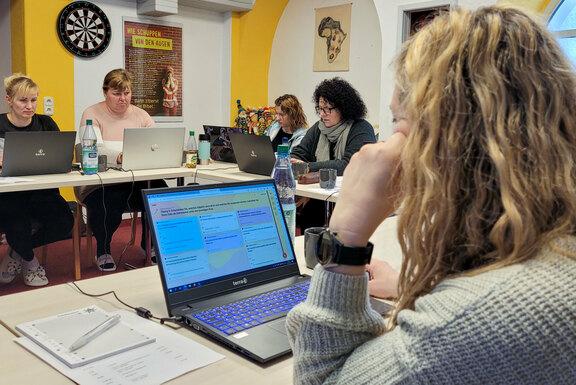 Im Seminarraum der Schreibwerkstatt