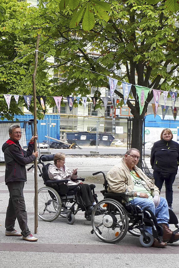 Die Wimpel schmückten den Kastanienboulevard