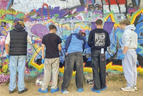 Graffiti-Workshop an der Stadionmauer