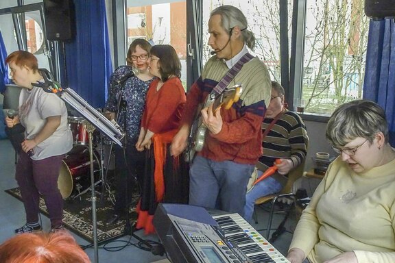 ... hier in Aktion ... hier in Aktion