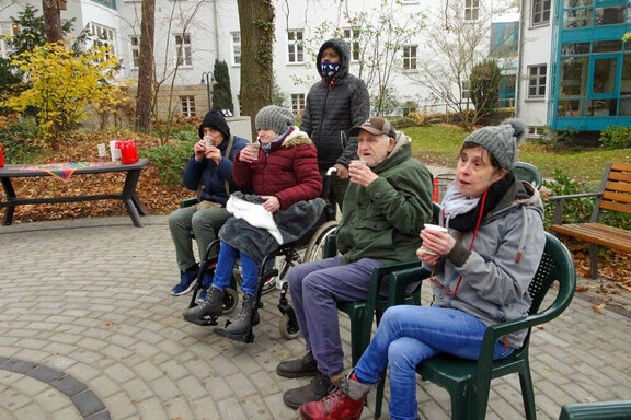 Mit Glühpunsch konnte man sich aufwärmen Mit Glühpunsch konnte man sich aufwärmen