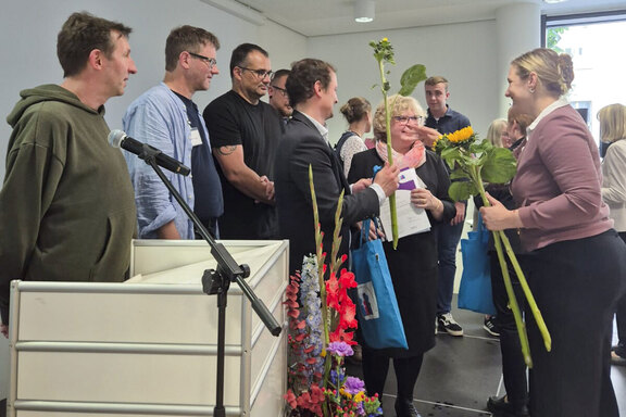Steuerungsgruppe bei Verleihung Gütesiegel  