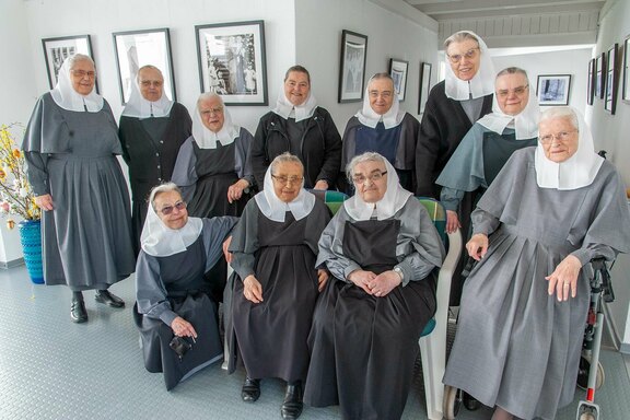 Die Schwesternschaft freut sich über die neue Gestaltung Die Schwesternschaft freut sich über die neue Gestaltung