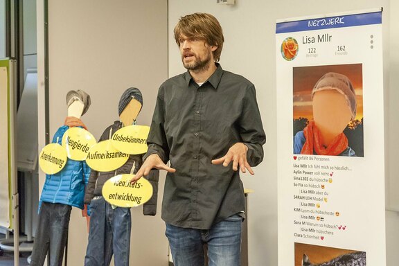 Moritz Becker gelang ein sehr anschaulicher Einblick in die Bedeutung sozialer Medien für Kinder und Jugendliche  