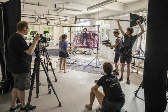 Dreh beim Action Painting