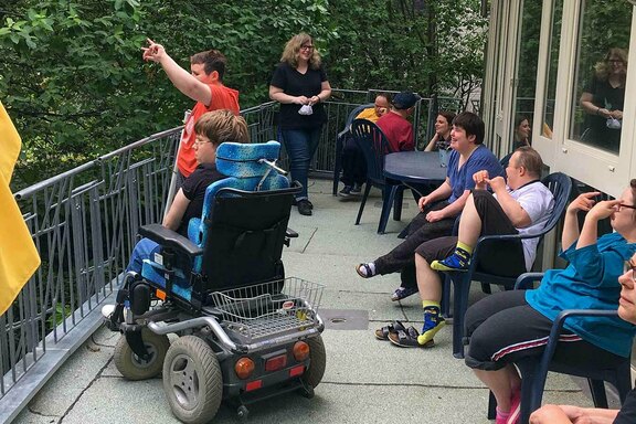 Die Stimmung unter den Bewohnerinnen und Bewohnern war richtig gut ...