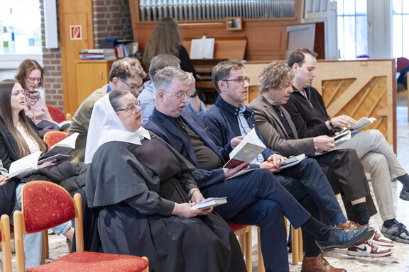 Impressionen aus der Andacht mit Einführung