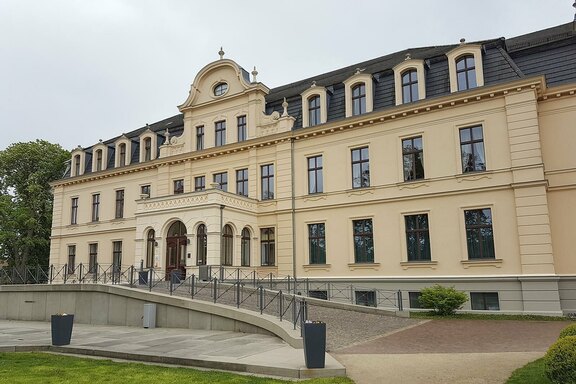 Außenansicht von Schloss Ribbeck