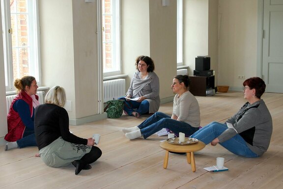 In Kleingruppen kam man ins Gespräch und tauschte sich über Psalm 8 aus