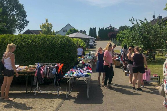 ... luden zum Stöbern ein ... luden zum Stöbern ein