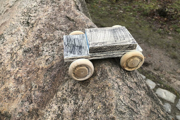 Diese Werkstücke aus Holz haben die Kinder mit großem Geschick gefertigt