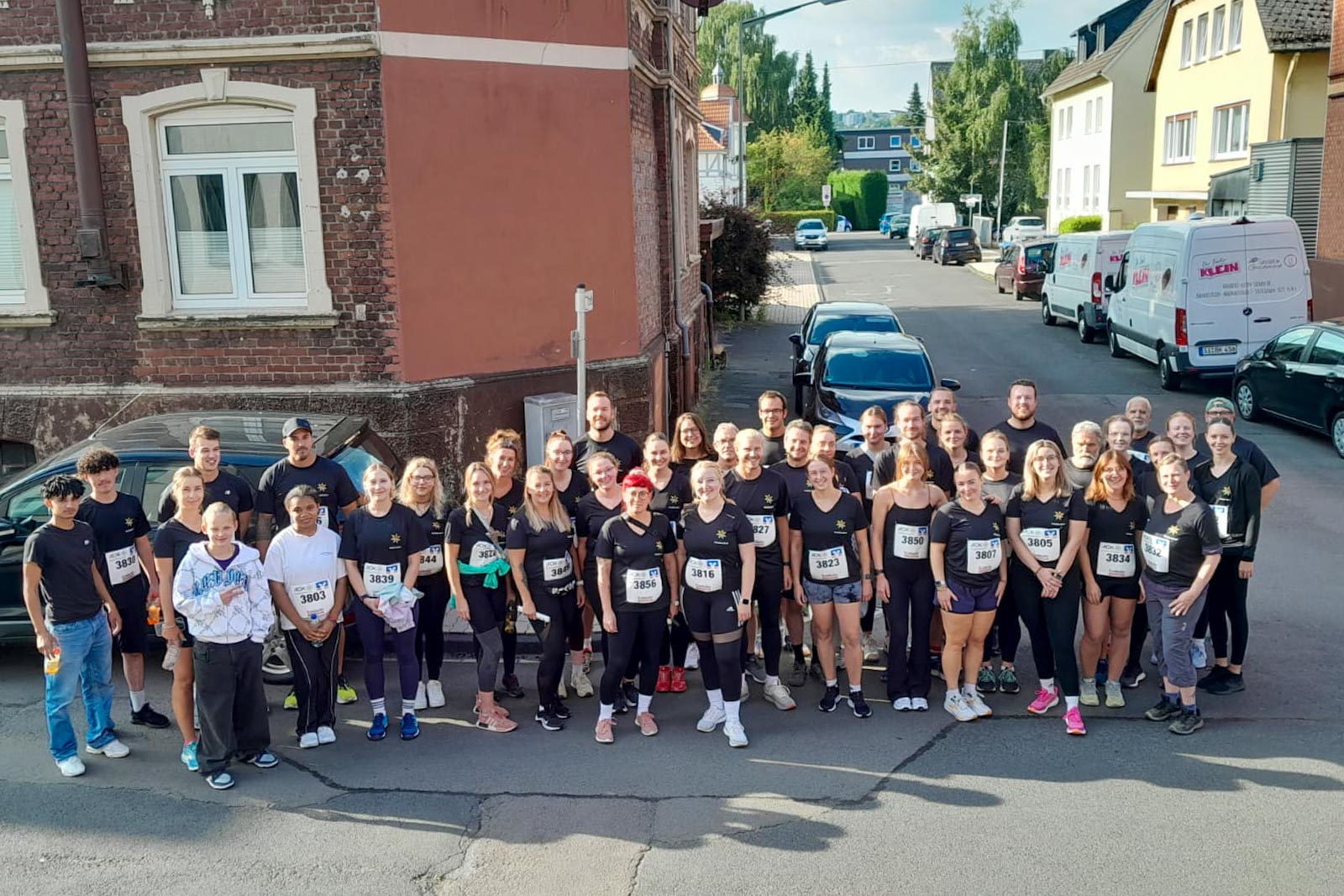 Gleich geht es los: Gruppenfoto bei FILoU